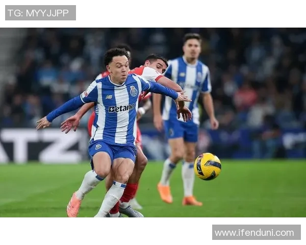 欧联杯精彩对决拜仁小胜波尔图引发转会热议与全场欢呼